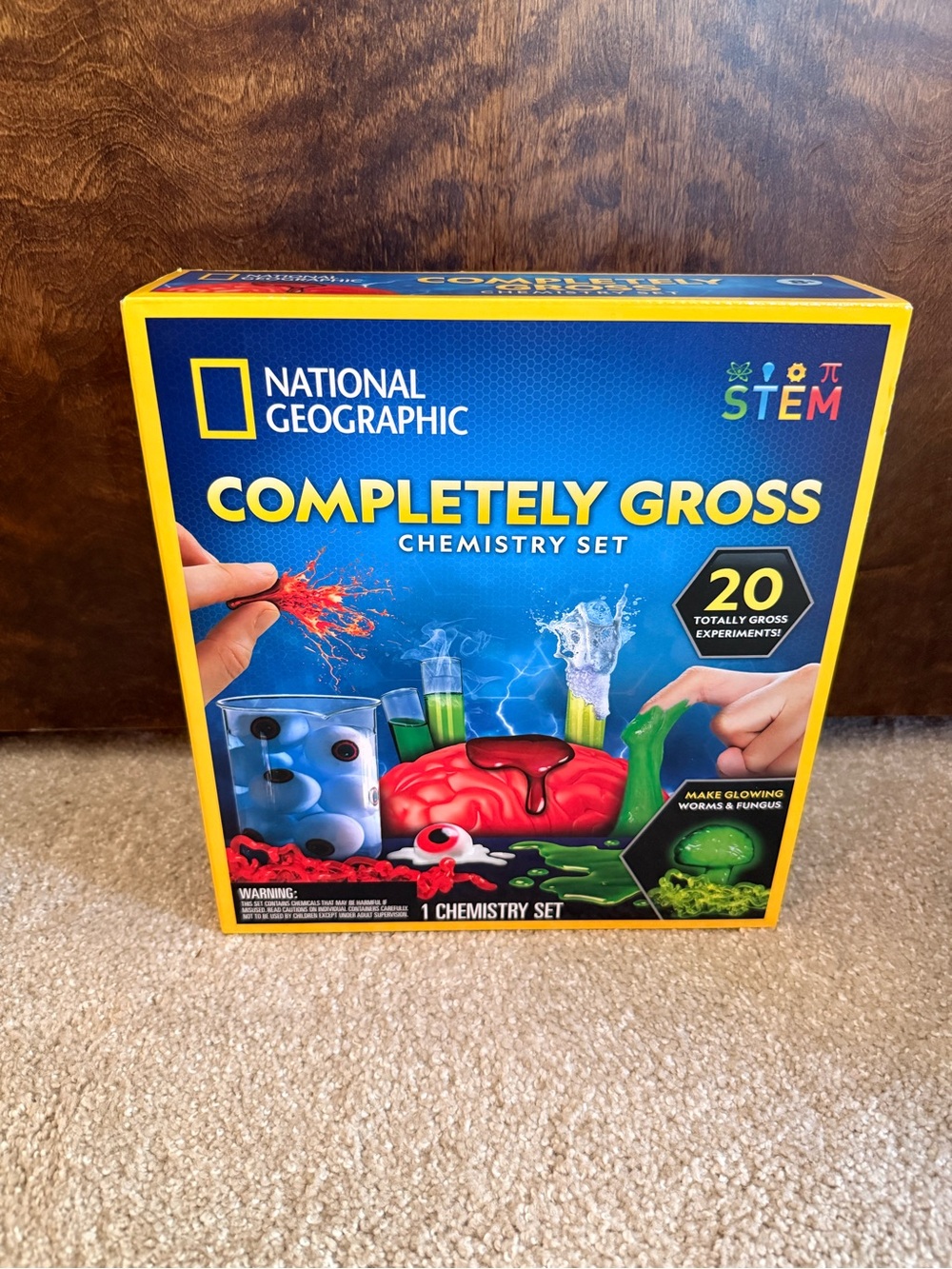 National Geographic Completely Gross Chemistry Set - Blue, Yellow, Red, Green